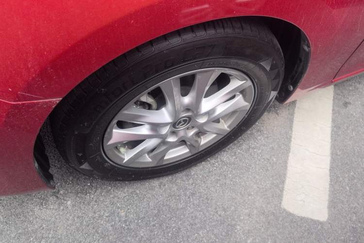 Used Mazda 3 Axela 2019 Cloud-Controlled Sedan 1.5L Automatic Luxury Model China VI Standard Exterior 7