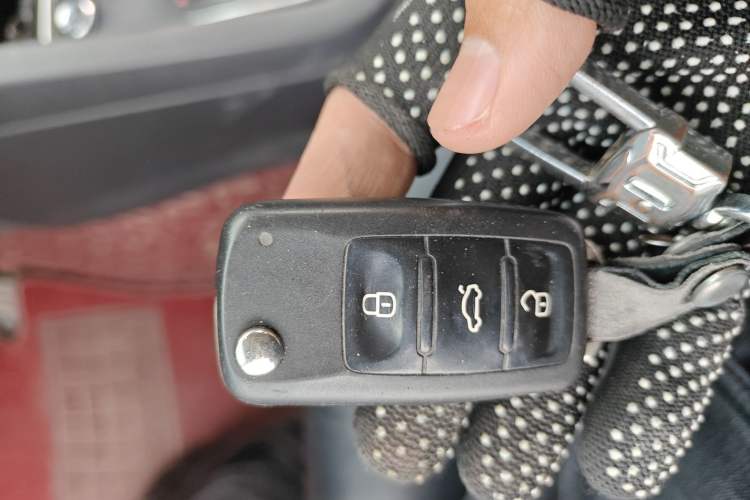 Used Volkswagen Sagitar 2018 280TSI DSG Comfort Model Vehicle Key