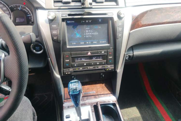 Used Toyota Camry 2015 2.5G Luxury Navigation Edition Audio And AC Panel