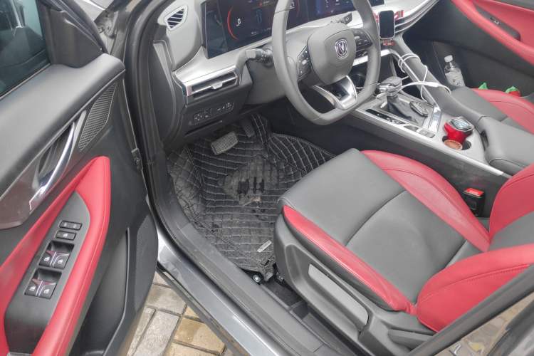 Used CHANGAN CS35PLUS 2021 Blue Whale NE 1.4T DCT Prestige Model
