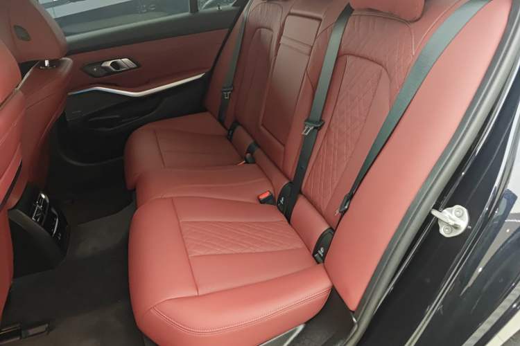 Used BMW i3 2025 eDrive 40 L Midnight Sports Package