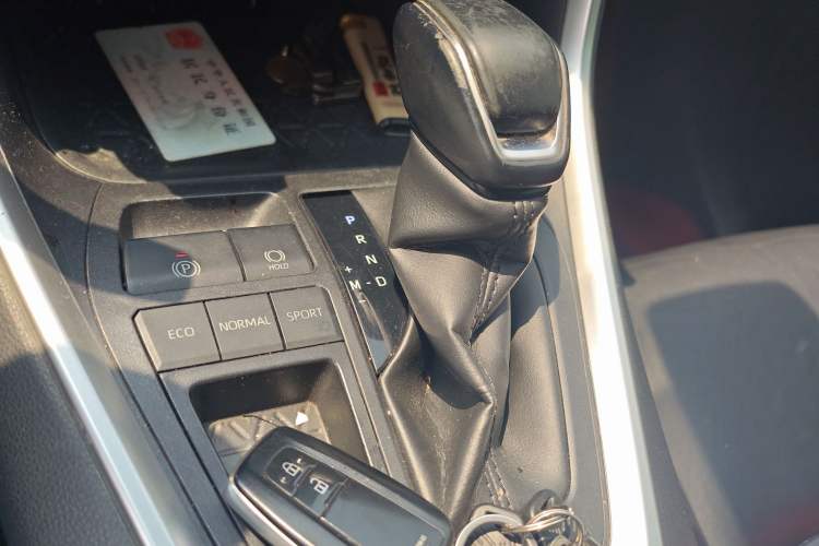 Used Toyota RAV4 2020 2.0L CVT Two-Wheel Drive Fashion PLUS Edition Gear Lever