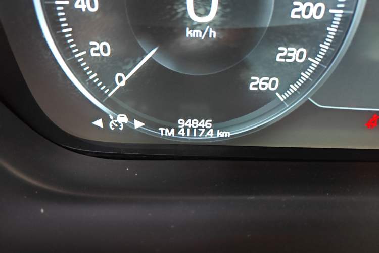 Used Volvo XC60 2021 T5 4x4 Smart Luxury Edition