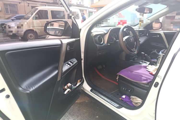 Used Toyota RAV4 2013 2.5L Automatic 4x4 Luxury Edition
