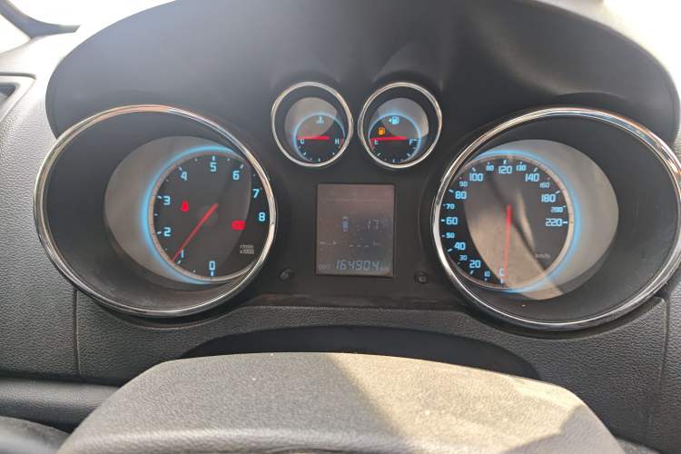 Used Changan CS35 2012 1.6L Manual Luxury Model China IV Standard
