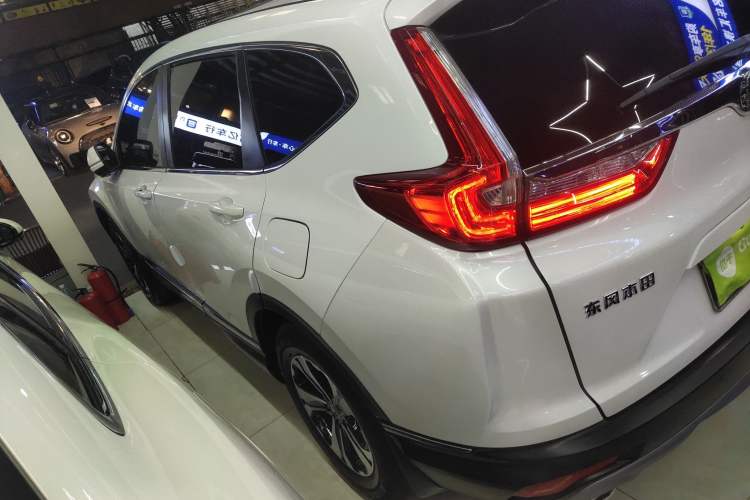 Used Honda CR-V 2017 240TURBO CVT Front-Wheel Drive Fashion Edition