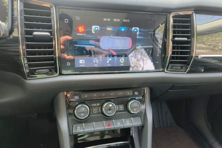 Used Skoda Kodiaq 2018 Facelifted TSI330 5-Seater Two-Wheel-Drive Luxury Enjoyment Edition
