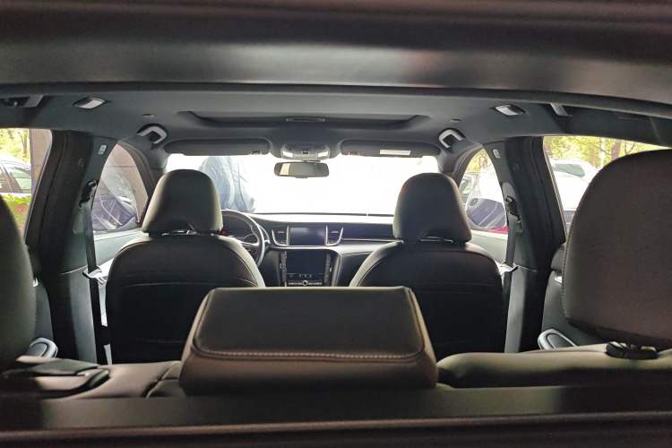 Used Infiniti QX55 2022 2.0T All-Wheel-Drive Ignite Edition Headliner