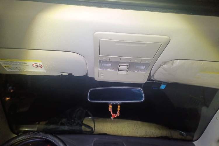 Used Chevrolet Captiva 2010 3.2 AT 7-Seater Flagship Edition Headliner