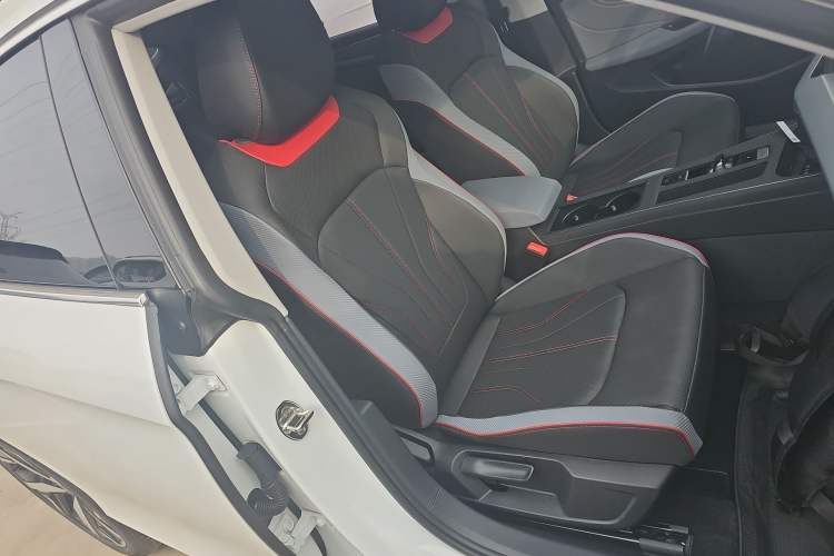 Used Volkswagen Lamando 2024 Lavida L 280TSI DSG Cool & Spicy Edition Right Front Seat