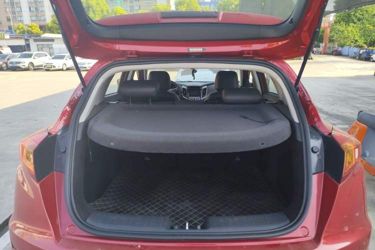 Used CHANGAN Eado 2016 1.6L Automatic Junku Model Trunk