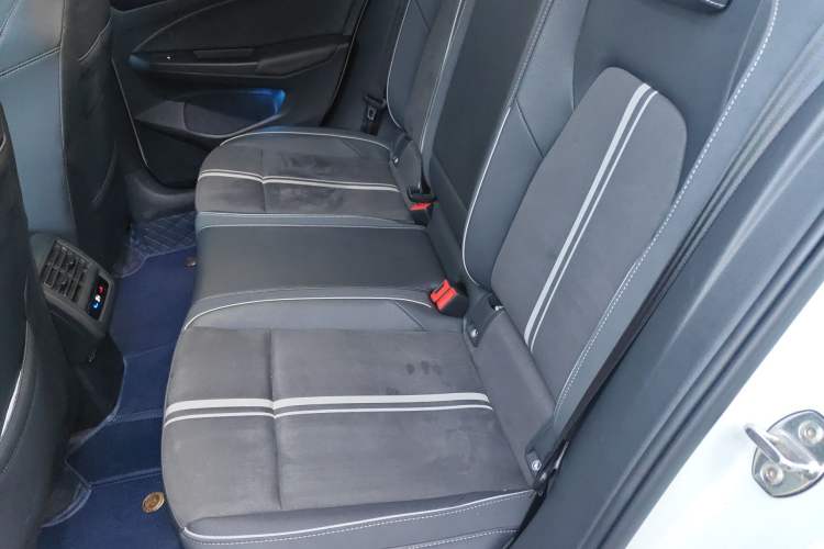 Used Volkswagen Golf 2023 Facelift 280TSI DSG R-Line Lite