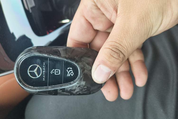 Used Mercedes-Benz Maybach S-Class 2023 S 480 4MATIC Vehicle Key