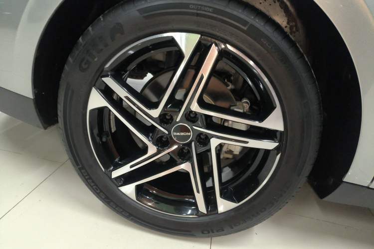 Used Roewe D7 2023 DMH 125km Flagship Edition