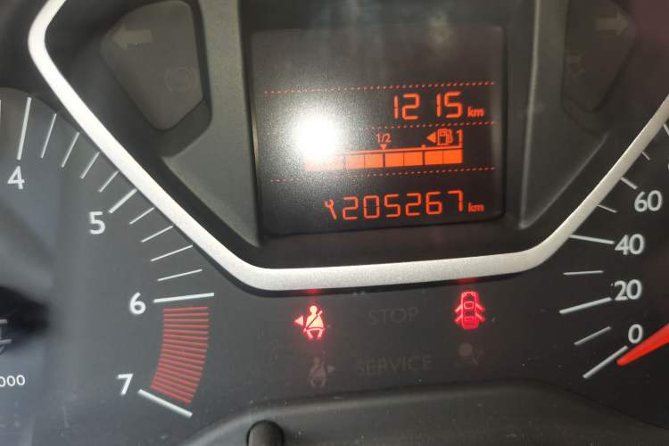 Used Citroen Elysee 2014 1.6L Manual Comfort Model Odometer Close Up