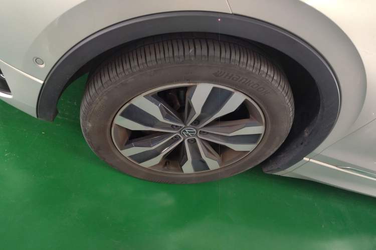 Used Volkswagen Tiguan L 2023 330TSI Automatic Two-Wheel Drive R-Line Flagship Edition