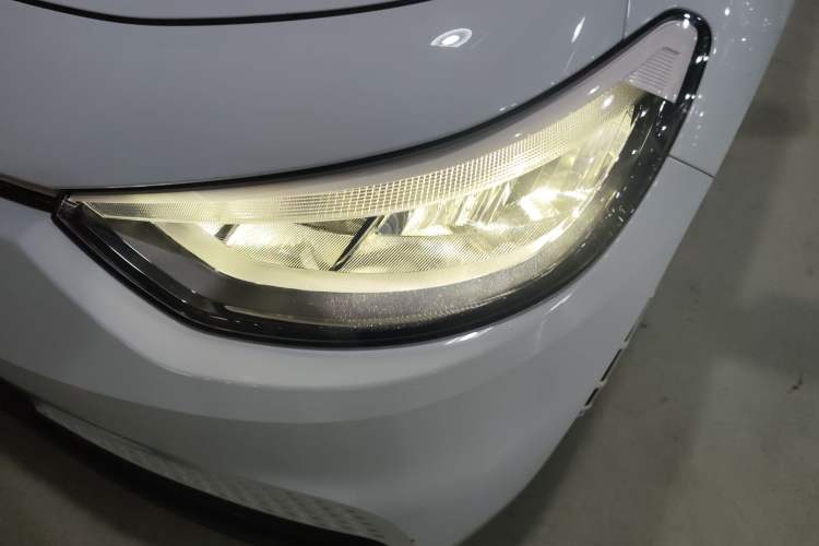Used Volkswagen ID.3 2023 Upgraded Model Pure Intelligent Enjoyment Version Left Front Headlight