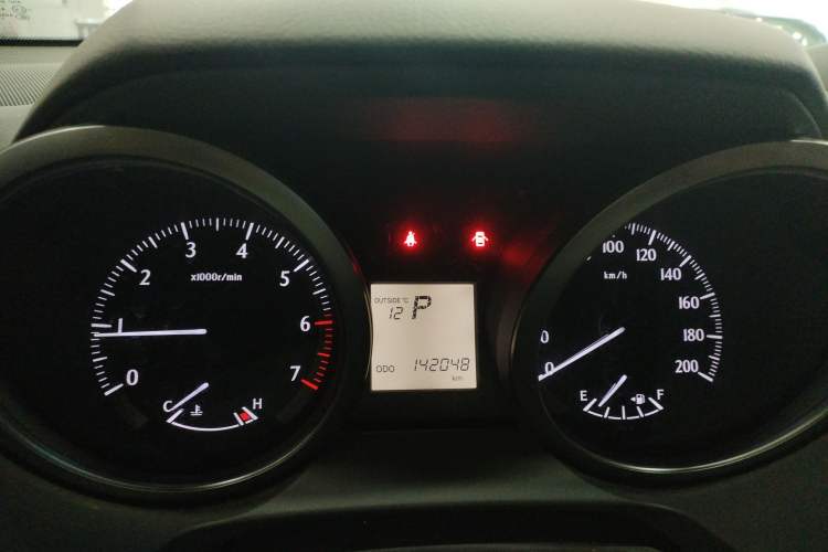 Used Toyota Prado 2017 4000 TXL Dual Airbags Side-Mounted – Middle East Version