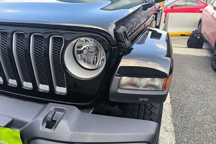 Used Jeep Wrangler 2020 2.0T automatic four-door parallel imported vehicle
