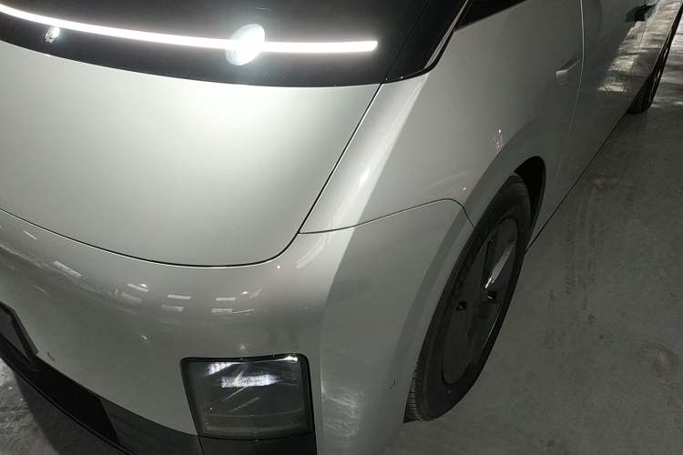 Used Li Auto MEGA 2024 Ultra Model
