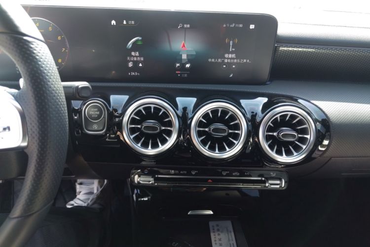 Used Mercedes-Benz A-Class 2022 Revised Version A 200 L Sport Sedan Fashionable Style