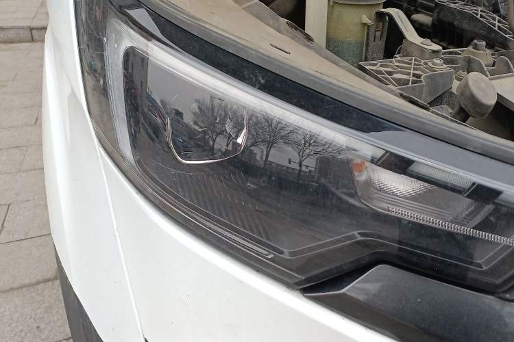 Used Ford Transit 2023 2.0T Diesel Manual Multifunction Commercial Vehicle Mid-axle Mid-roof 5/6 Seats