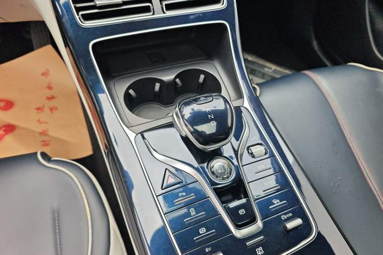 Used BYD Qin PLUS 2021 DM-i 55KM Flagship Model Gear Lever