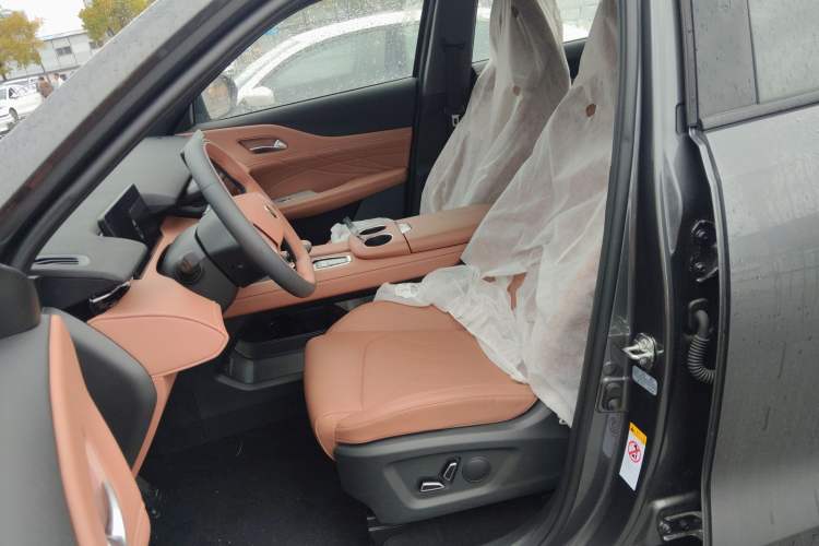 Used CHANGAN UNI-Z New Energy 2024 Blue Whale Smart Electric iDD 125km Beyond Edition Left Front Seat