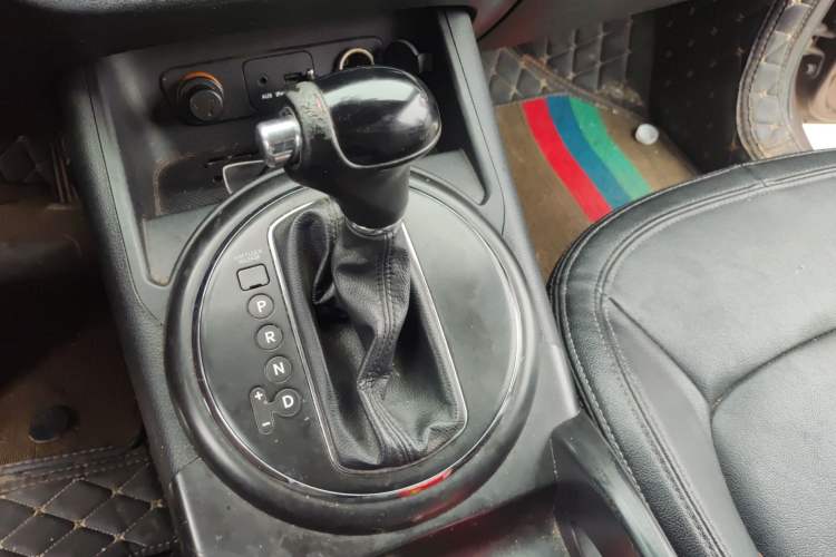 Used Kia Sportage R 2012 2.0L Automatic Two-Wheel Drive NAVI
