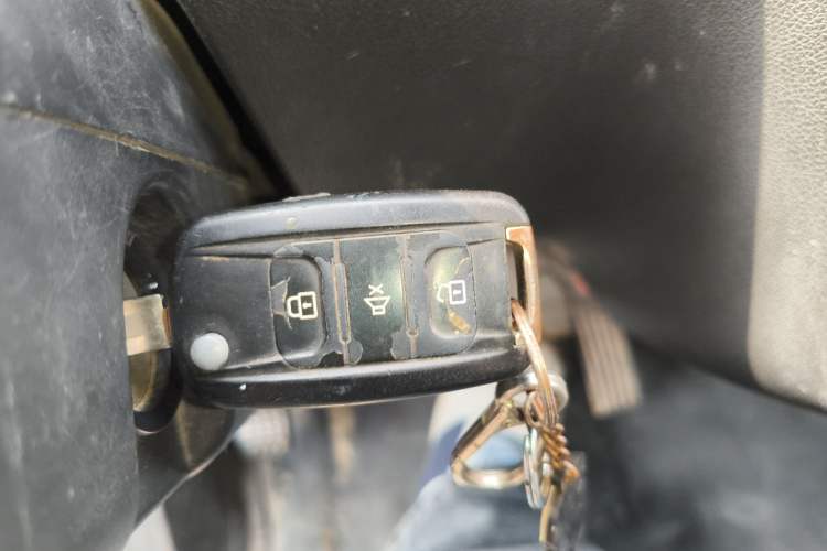 Used Wuling Zhiguang 2015 1.2L Practical LS-I Model
