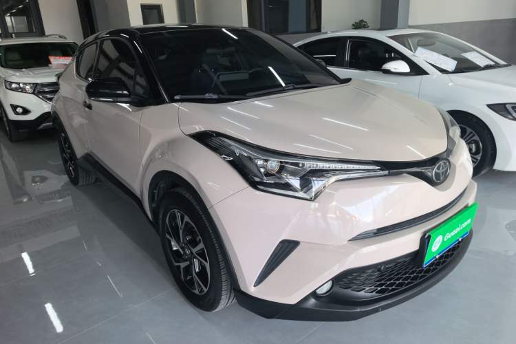Used Toyota C-HR 2018 2.0L Luxury Sunroof Version China VI Standard
