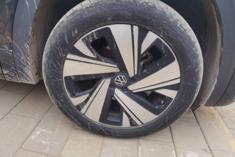 Used Volkswagen Teramont X 2024 380TSI Four-Wheel Drive Prestige Luxury Edition Right Front Wheel Hub