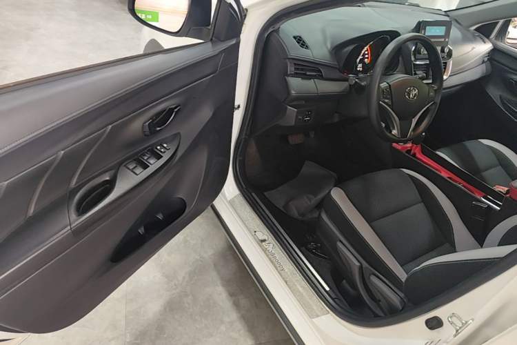 Used Toyota YARiS L Zhi Xuan 2022 X-Trail 1.5L CVT Leading PLUS Edition
