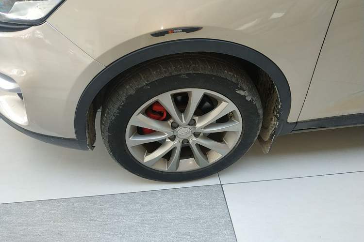 Used Geely Auto Emgrand GS 2016 Sports Edition 1.8L Manual LingShang Model Left Front Wheel Hub