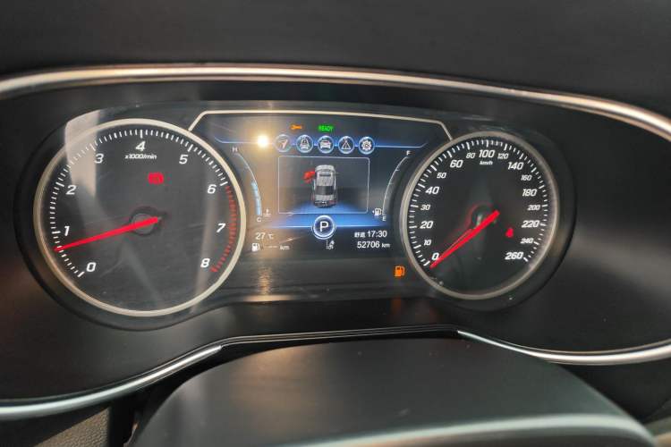 Used Hongqi H5 2020 1.8T Automatic Smart Connect Flagship Edition Instrument Cluster