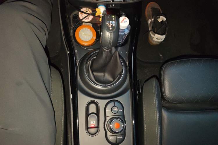 Used MINI Clubman 2018 2.0T COOPER S Artist Gear Lever