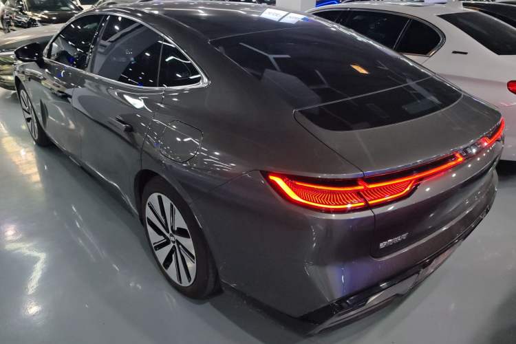 Used Geely Galaxy E8 2024 550 km Range Rear-Drive MAX
