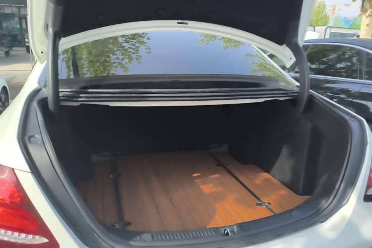 Used Mercedes-Benz E-Class 2019 E 260 Sport Edition