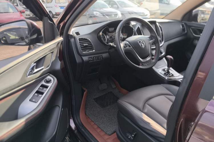 Used Baojun 560 2016 1.8L iAMT Luxury Model
