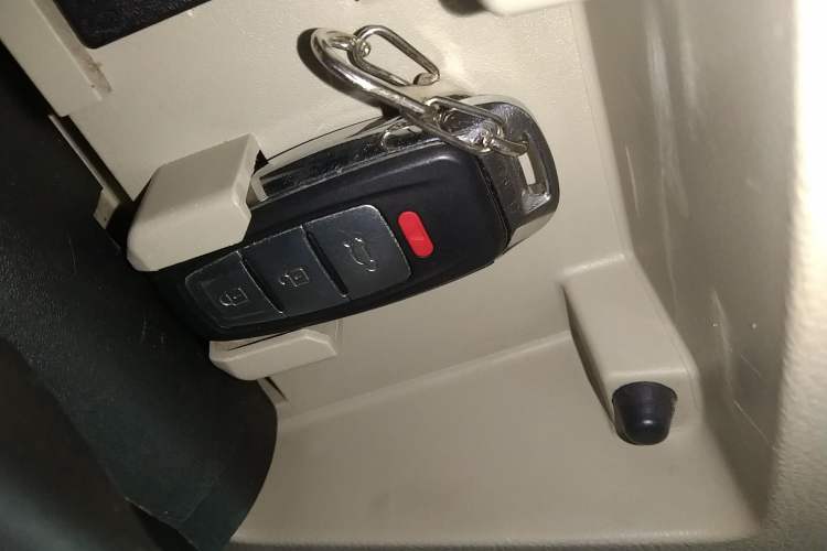 Used Buick GL8 2011 3.0L XT Luxury Business Flagship Edition Vehicle Key