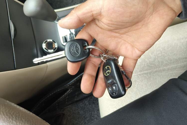 Used Toyota Corolla EX 2010 1.6L Automatic Classic Edition Vehicle Key