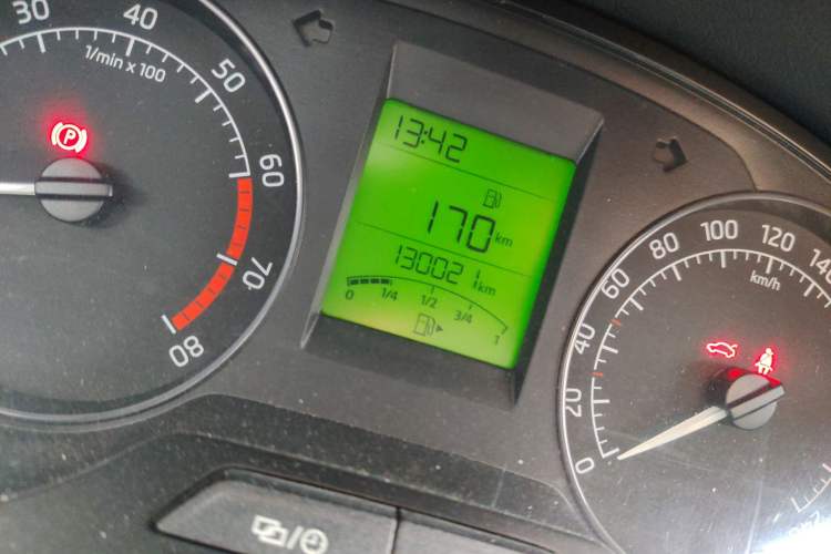 Used Skoda Rapid 2016 1.6L Manual Trend Edition Odometer Close Up