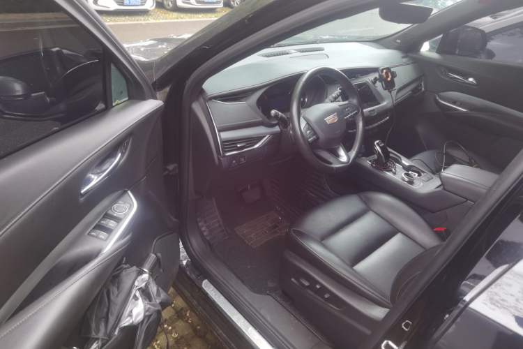 Used Cadillac XT4 2020 Revised Version 28T Two-Wheel Drive Leading Edition Driver Seat