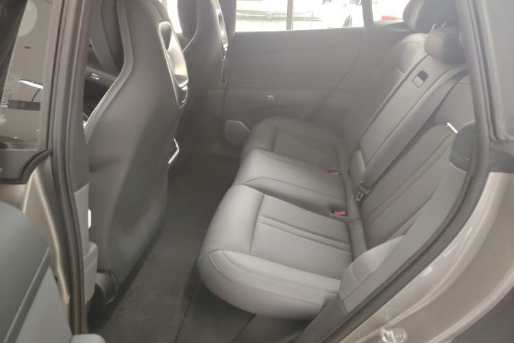 Used Xiaomi Auto YU7 2025 Ultra-Long Range All-Wheel Drive Pro Version