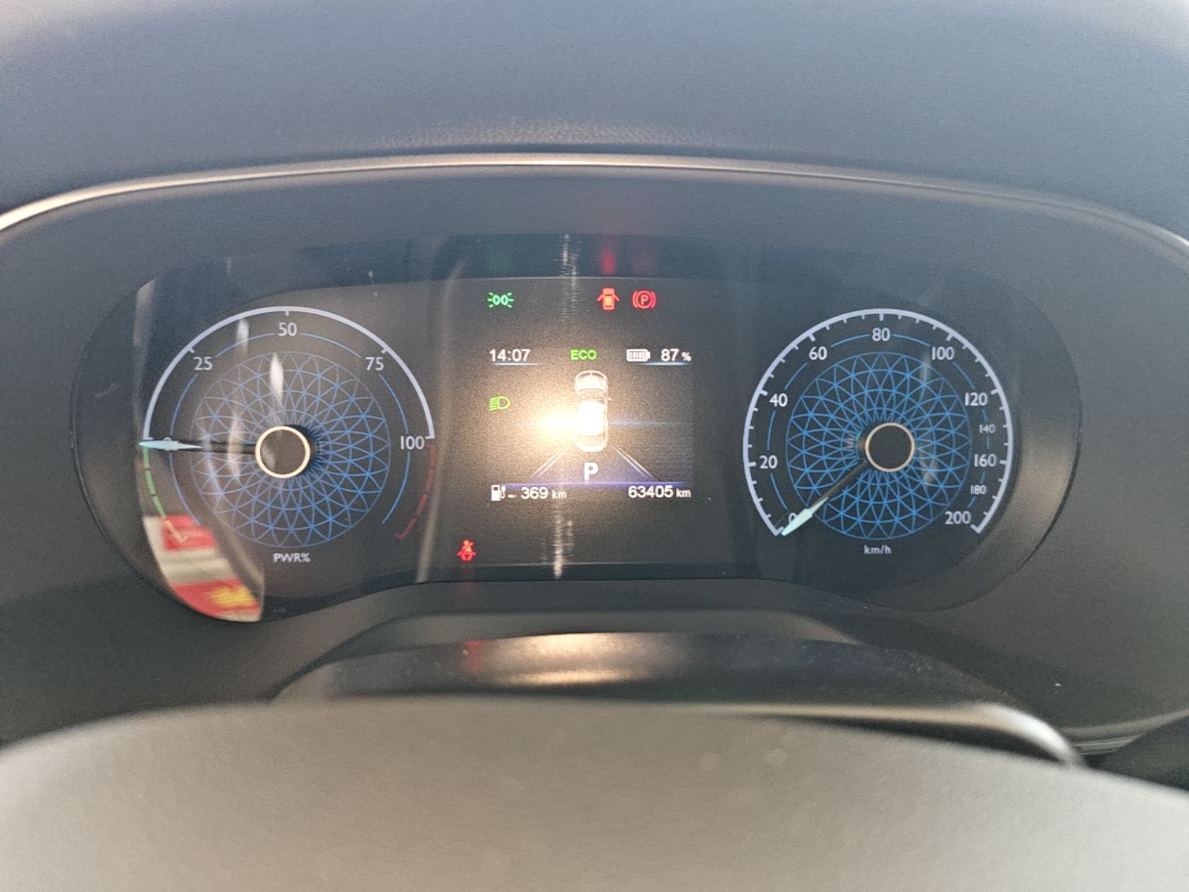 Hongqi E-QM5 2022 431 km Charge & Enjoy Edition — снимка 14