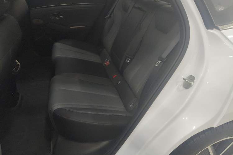 Used BYD Qin L 2025 DM-i Smart Drive 120KM Superior Model
