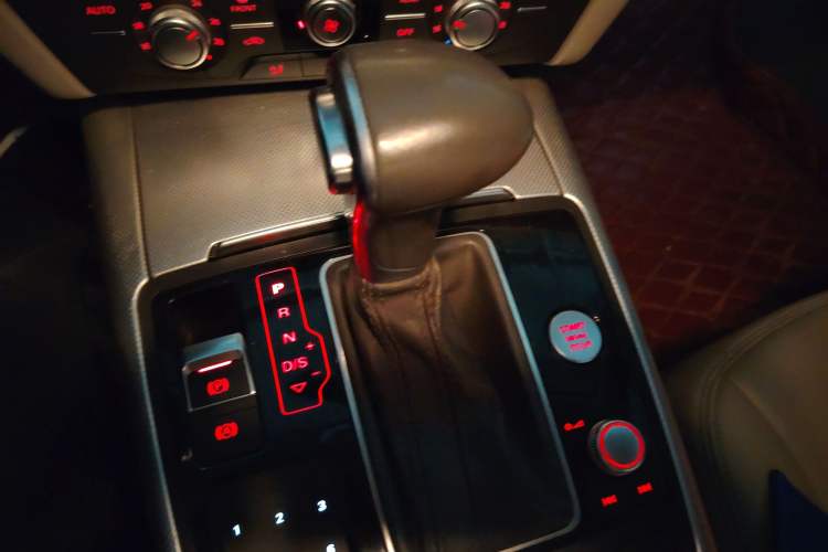 Used Audi A6L 2012 30 FSI Technology Edition
