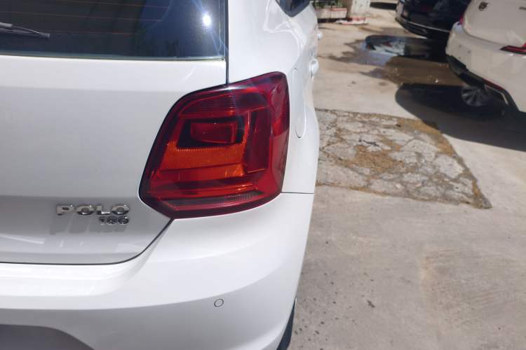 Used Volkswagen Polo 2016 1.6L Automatic Comfort Model