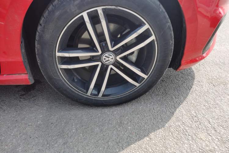 Used Volkswagen Lamando 2019 280TSI DSG Comfort Edition China V Standard Right Front Wheel Hub