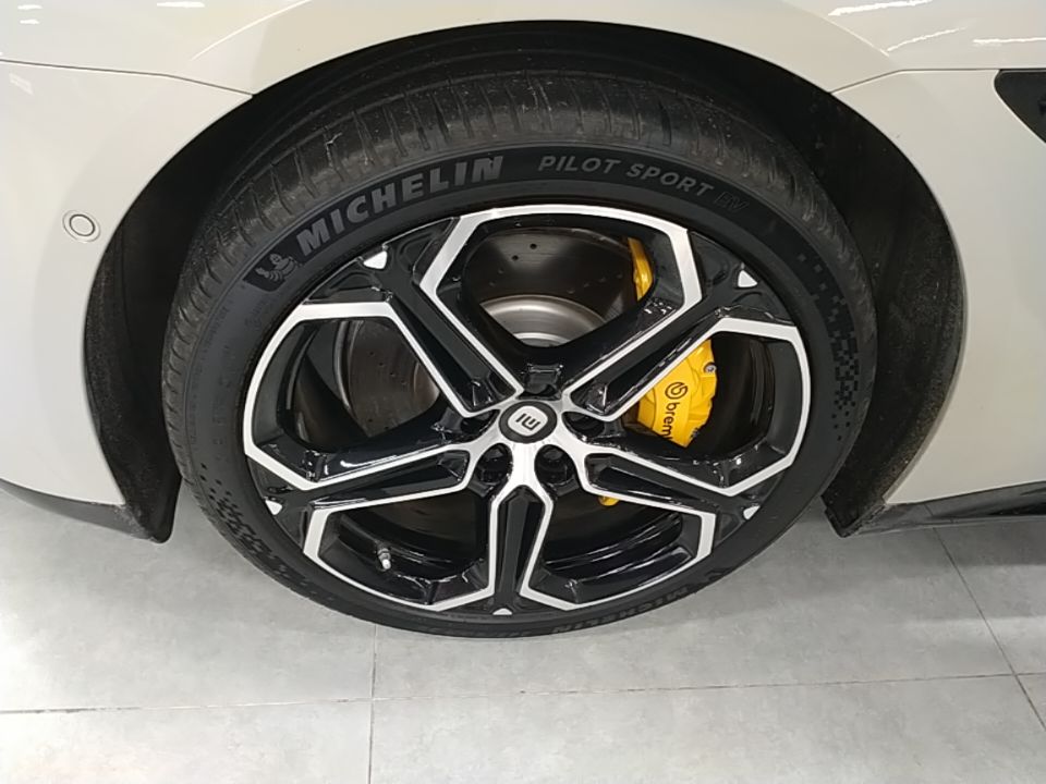 Xiaomi Auto SU7 2024 Rear-Drive Long-Range Intelligent Driving Version — снимка 10